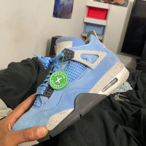 Comes with box great condition